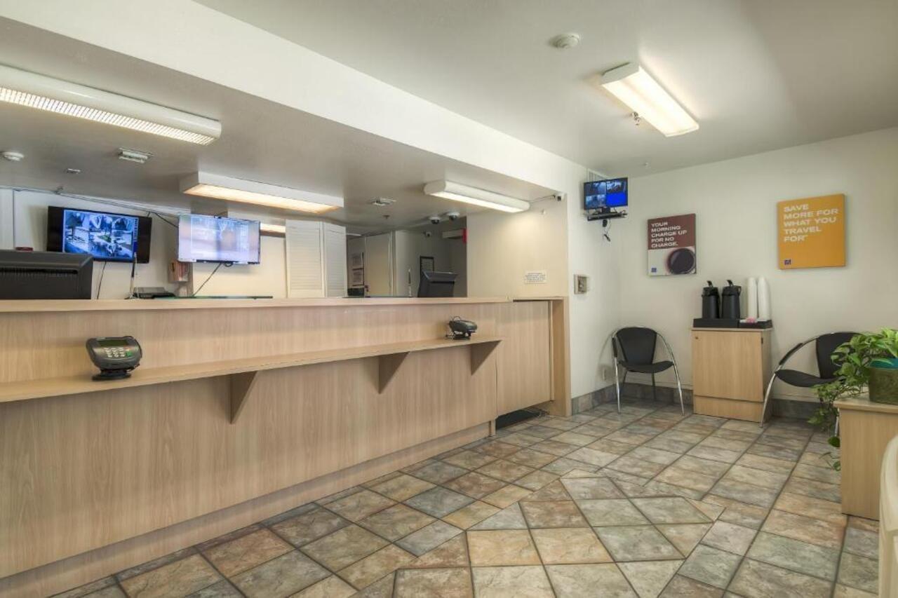 Motel 6-Palm Springs, Ca - Downtown Exterior photo