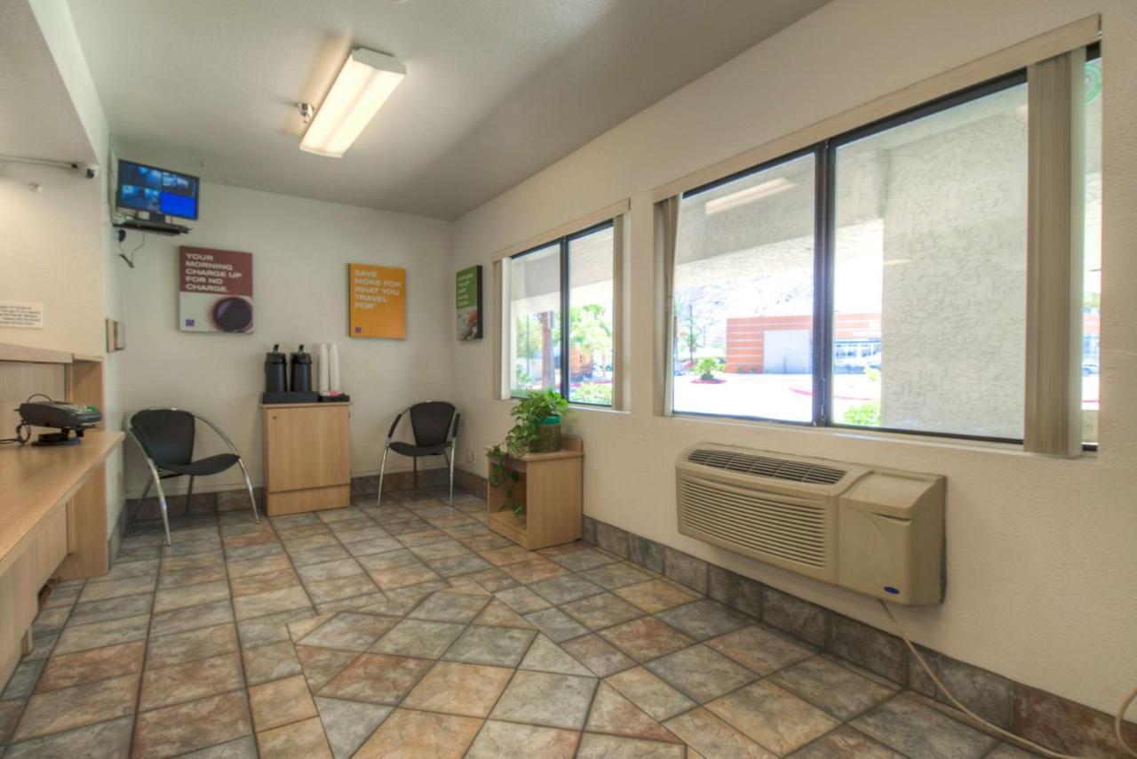 Motel 6-Palm Springs, Ca - Downtown Exterior photo