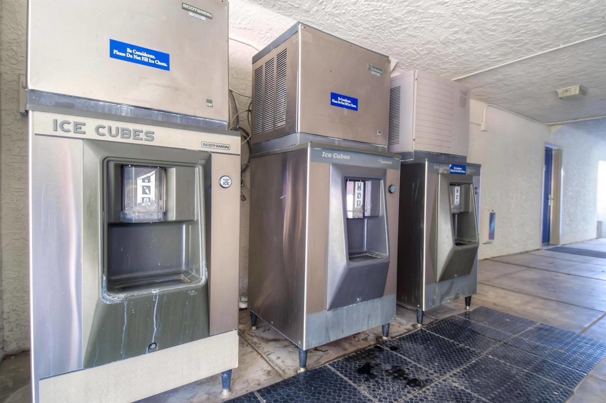 Motel 6-Palm Springs, Ca - Downtown Exterior photo