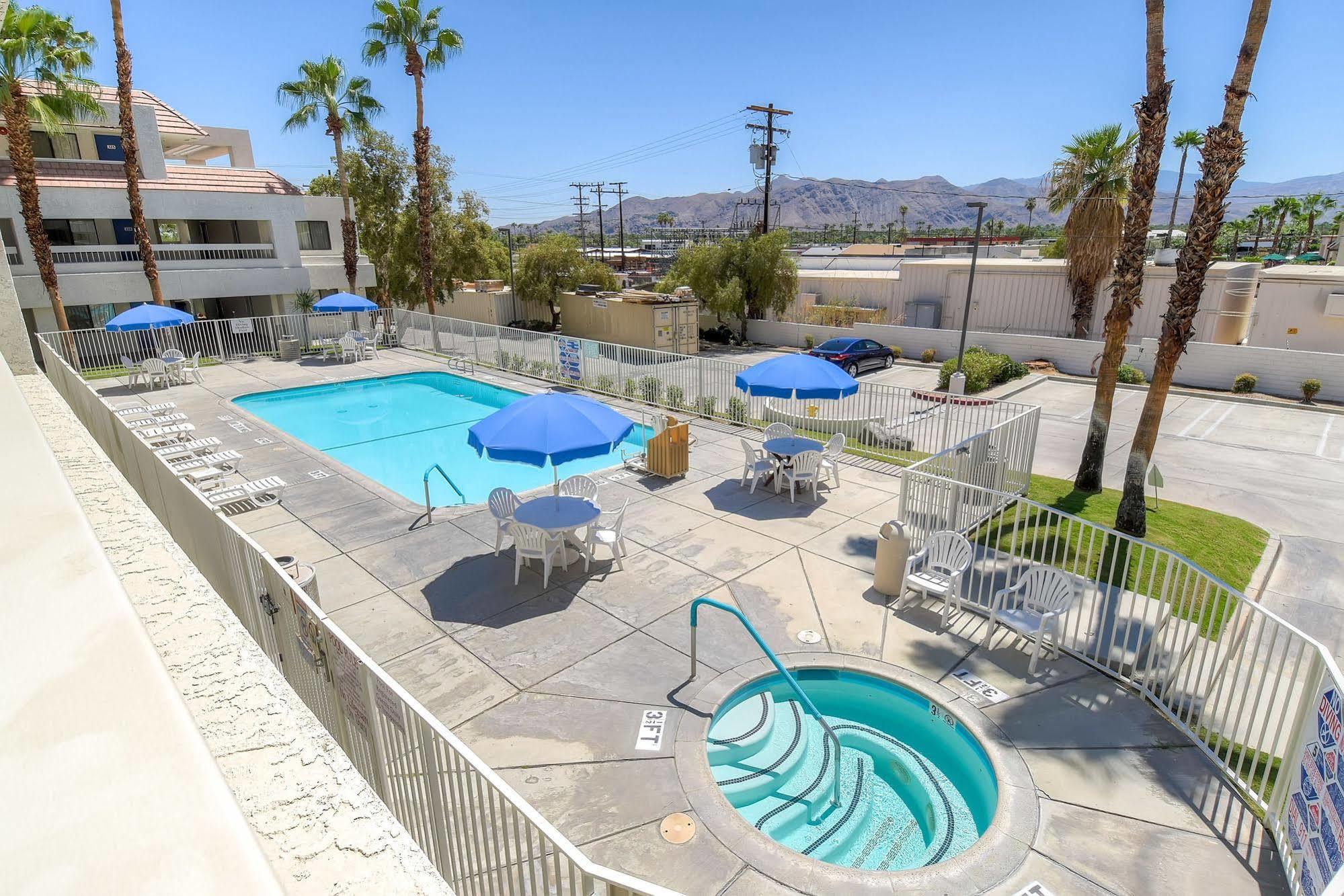 Motel 6-Palm Springs, Ca - Downtown Exterior photo